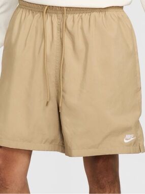 Nike Club Woven LND Flow Shorts Tan M